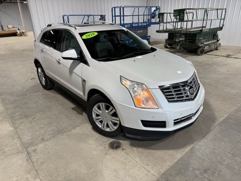Used 2016 Cadillac SRX Luxury image 38