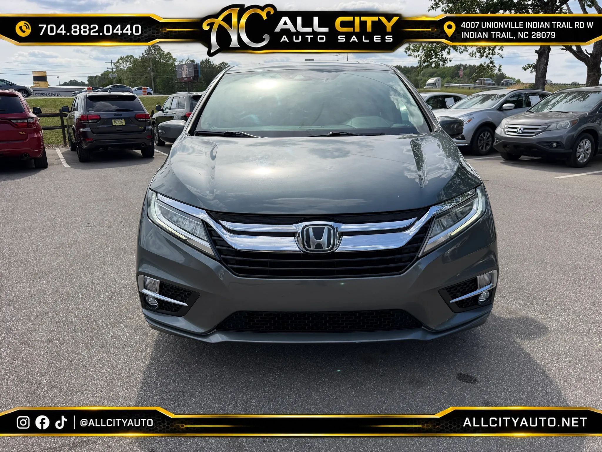 Used 2018 Honda Odyssey Elite image 2