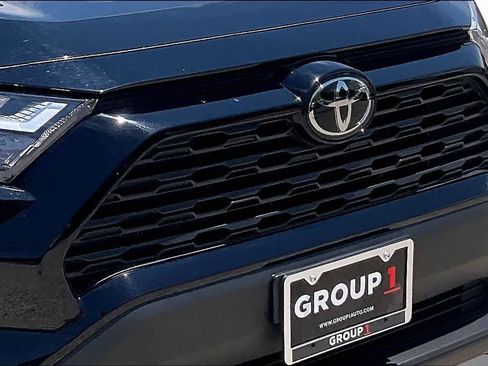 Used 2025 Toyota RAV4 XLE w/ Convenience Package FWD image 30
