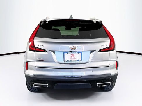 Used 2025 Cadillac XT4 Premium Luxury image 8