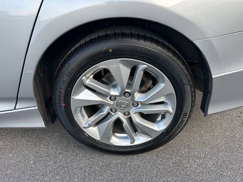 Used 2020 Honda Accord LX image 28