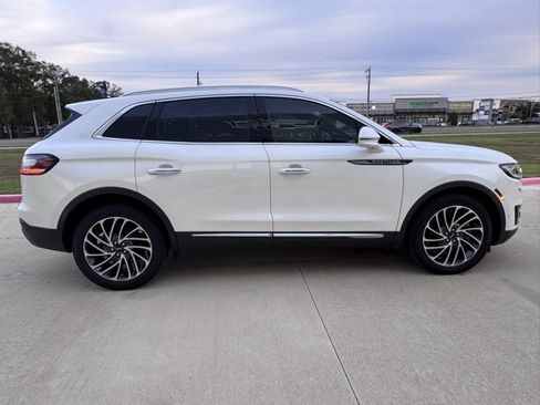 Used 2020 Lincoln Nautilus Reserve w/ Equipment Group 201A image 5