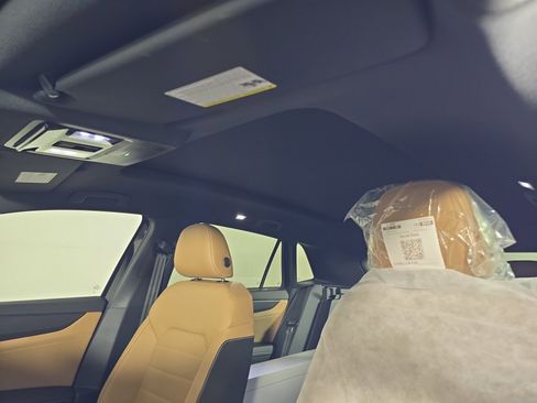 New 2026 Volkswagen Atlas Cross Sport SEL R-Line AWD/4WD image 3
