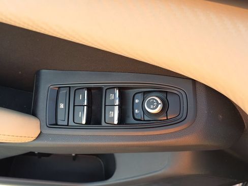 Used 2022 Subaru Ascent Premium w/ Convenience Package AWD/4WD image 12