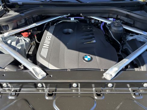 Used 2026 BMW X5 xDrive40i w/ M Sport Package image 36
