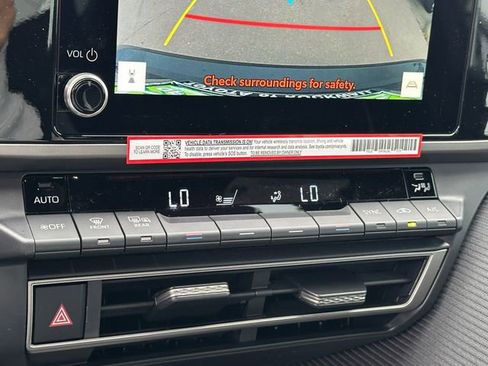 Used 2026 Toyota Camry SE w/ Convenience Package FWD image 19