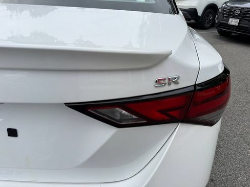Used 2023 Nissan Sentra SR w/ SR Premium Package FWD image 34