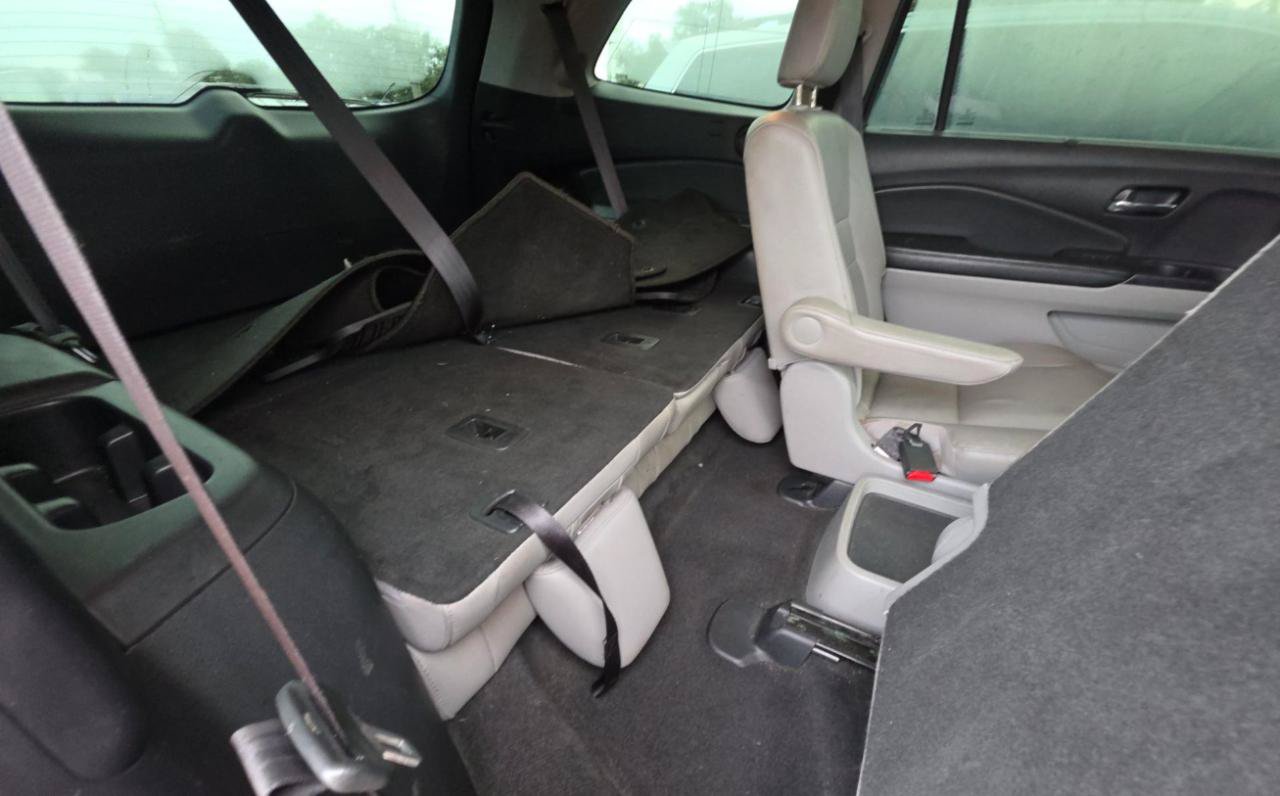 Used 2017 Honda Pilot Elite image 13
