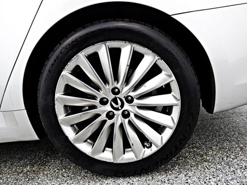 Used 2014 Hyundai Equus Signature image 21