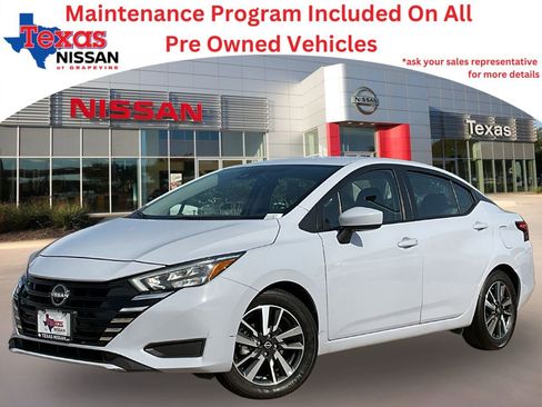 Used 2025 Nissan Versa SV image 1