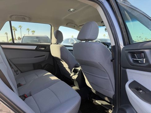 Used 2018 Subaru Outback 2.5i Premium image 29