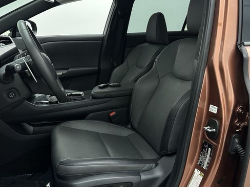 Used 2025 Lexus RZ 300e w/ Accessory Package (Z2) FWD image 15