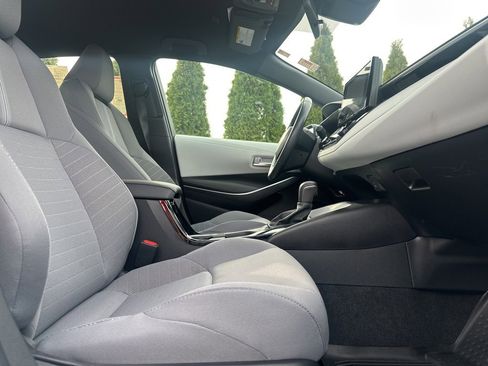 Certified 2024 Toyota Corolla SE image 28