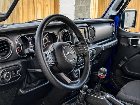 Used 2019 Jeep Wrangler Unlimited Sport AWD/4WD image 15