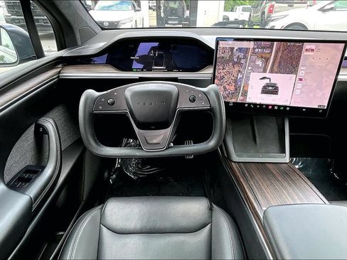 Used 2023 Tesla Model X AWD/4WD image 10