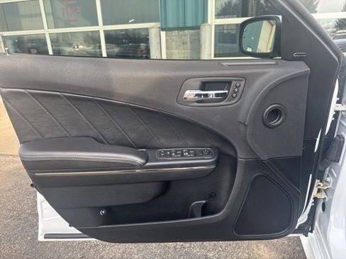 Used 2018 Dodge Charger SRT Hellcat w/ Harman/Kardon Audio Group image 12