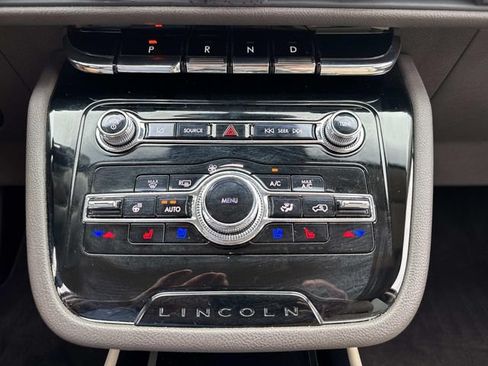 Used 2022 Lincoln Corsair FWD w/ Equipment Group 101A image 23