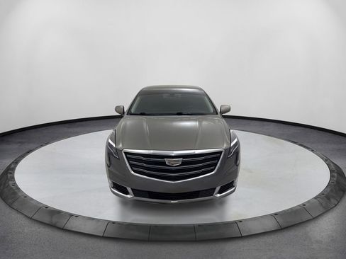 Used 2019 Cadillac XTS Luxury FWD image 2