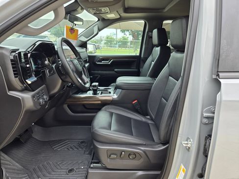 Certified 2024 Chevrolet Silverado 1500 LT Trail Boss w/ LT Trail Boss Premium Package AWD/4WD image 9