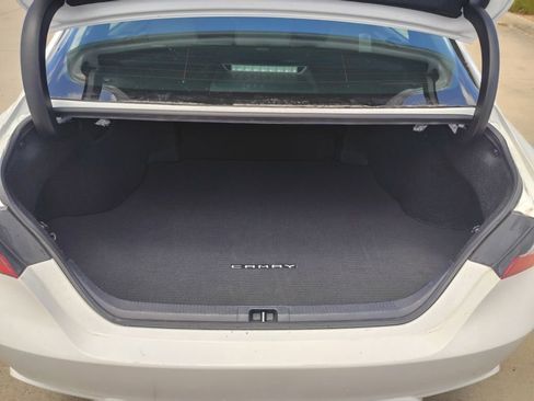 Used 2023 Toyota Camry SE FWD image 10