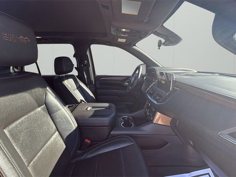 Used 2022 Chevrolet Tahoe High Country image 37
