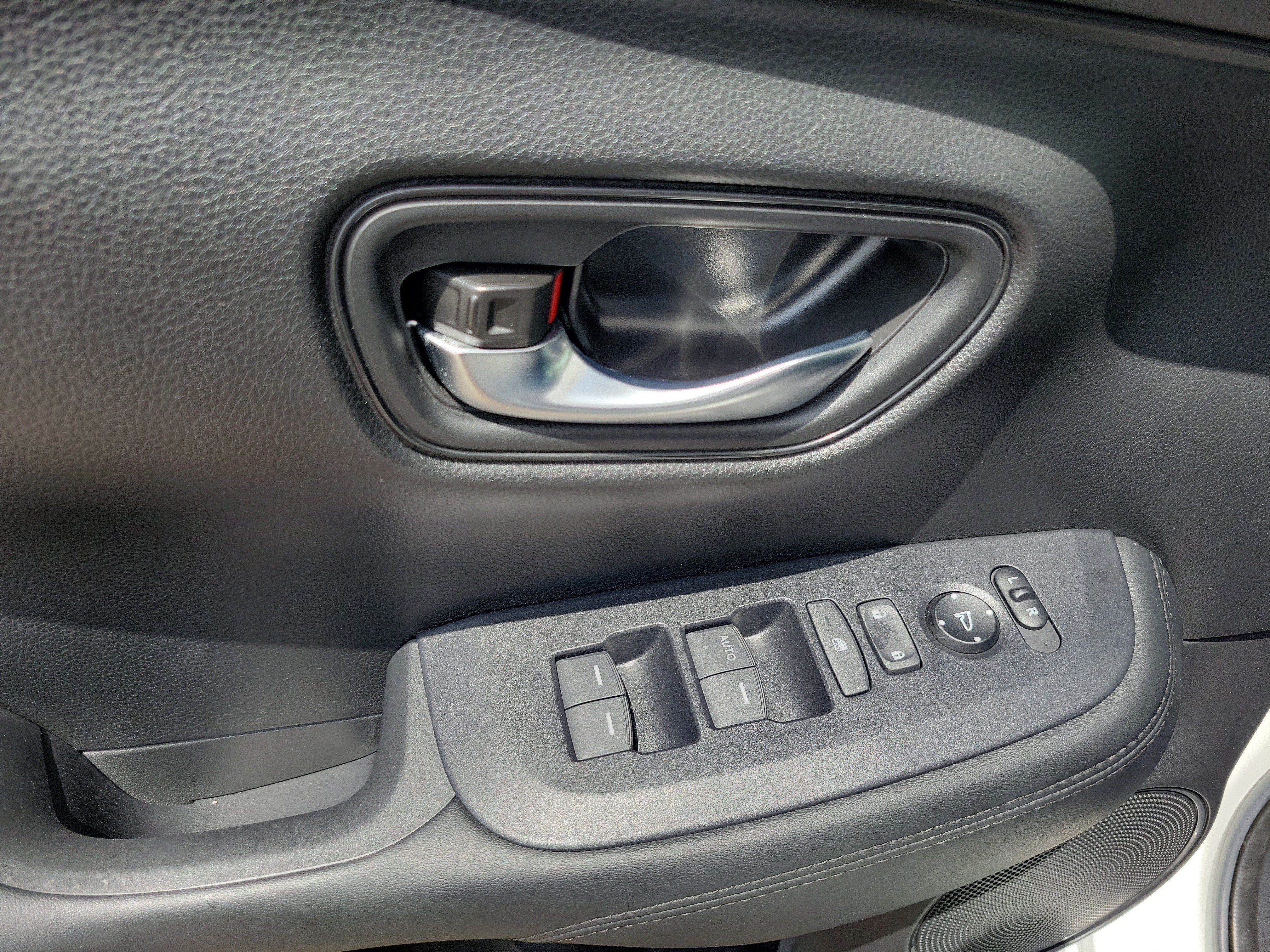 Used 2024 Honda HR-V LX image 20