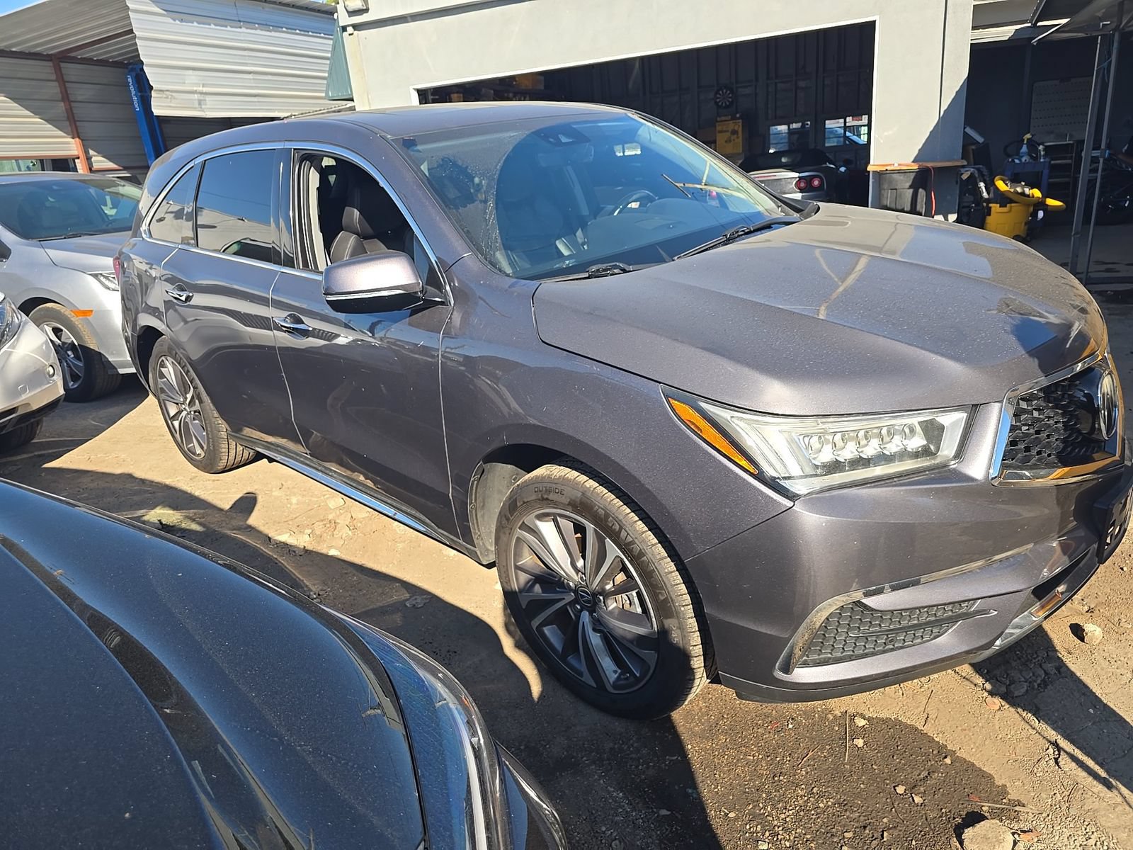 Used 2019 Acura MDX w/ Technology Package FWD image 4