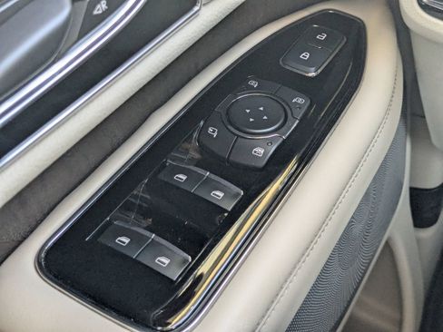 Used 2019 Lincoln Navigator Reserve w/ Cargo Package image 29