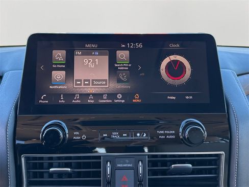 Used 2023 Nissan Armada SL image 18