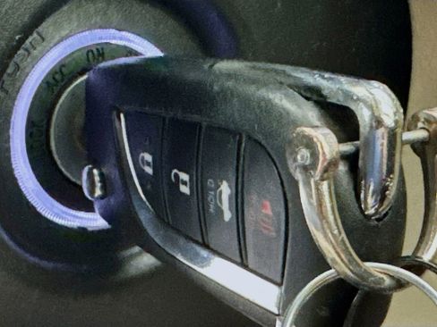 Used 2024 Toyota Camry LE image 21