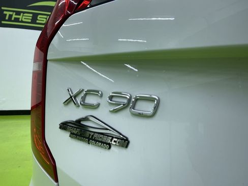 Used 2022 Volvo XC90 T8 Inscription Expression image 13