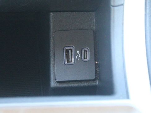 Certified 2024 Ford Edge SEL AWD/4WD image 20
