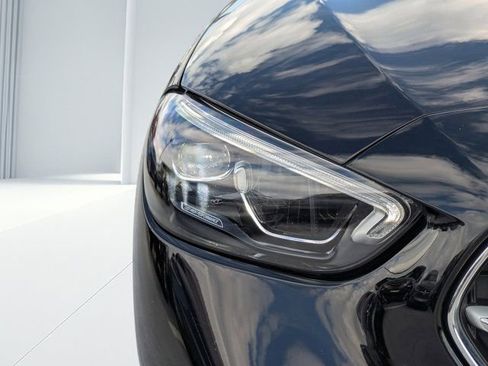 Used 2025 Mercedes-Benz C 300 4MATIC Sedan image 8