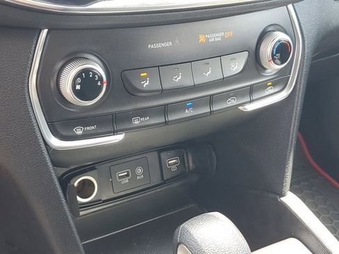 Used 2019 Hyundai Santa Fe SE FWD image 26