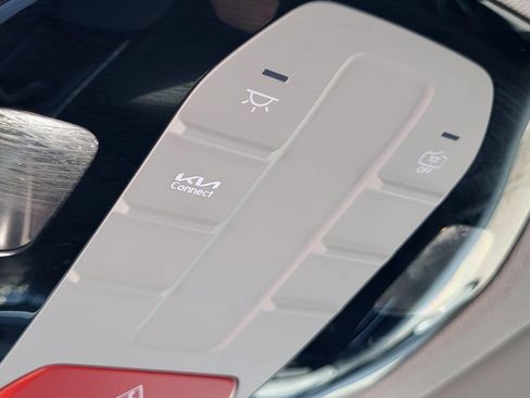 Used 2025 Kia K4 FWD image 17