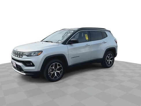 Used 2026 Jeep Compass Limited AWD/4WD image 4