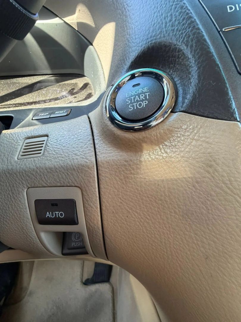 Used 2007 Lexus LS 460 RWD image 26