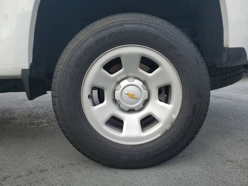 Used 2022 Chevrolet Colorado W/T w/ WT Convenience Package image 5