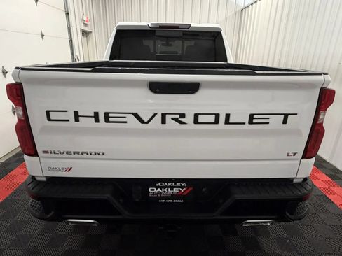 Used 2019 Chevrolet Silverado 1500 LT Trail Boss AWD/4WD image 3