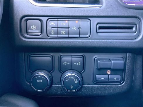 Used 2024 Chevrolet Tahoe RST w/ Luxury Package image 36