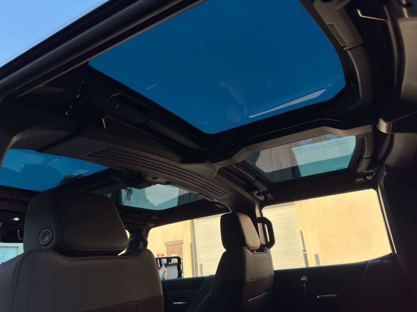 Used 2025 GMC Hummer EV 3X w/ LPO, Roof Cross Rail Package AWD/4WD image 73