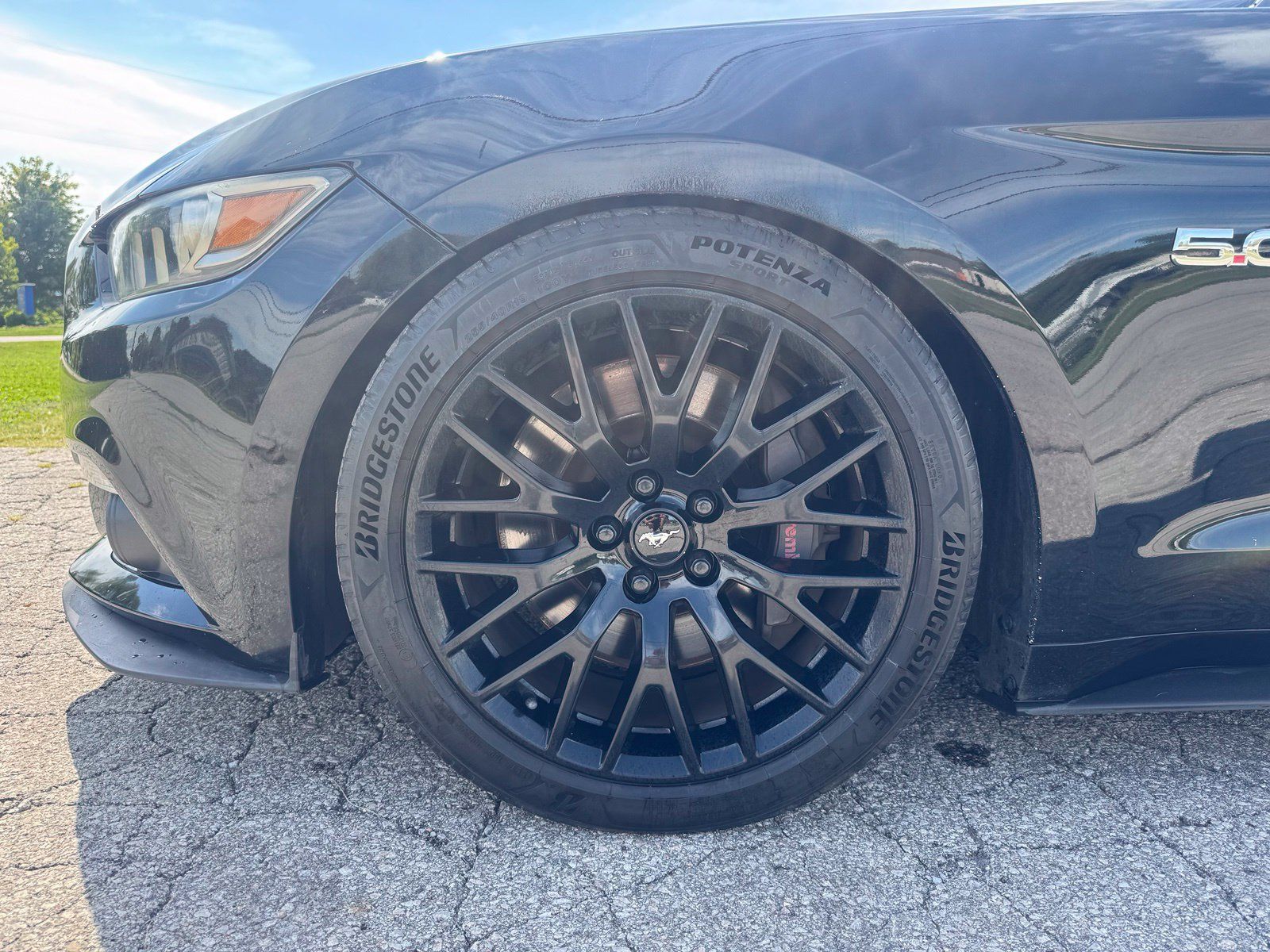 Used 2017 Ford Mustang GT w/ GT Performance Package RWD image 10