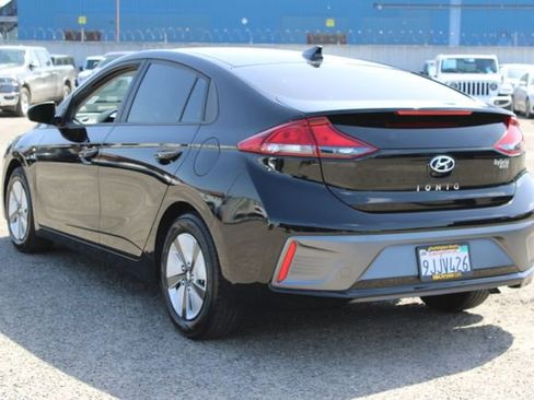 Used 2020 Hyundai Ioniq Blue FWD image 3