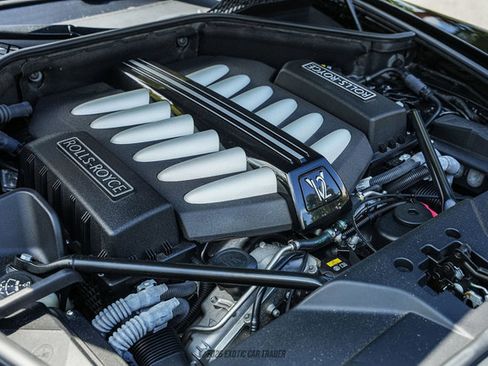 Used 2019 Rolls-Royce Wraith RWD image 19