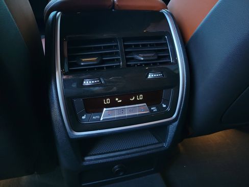 Used 2022 BMW X5 M50i w/ Executive Package image 15