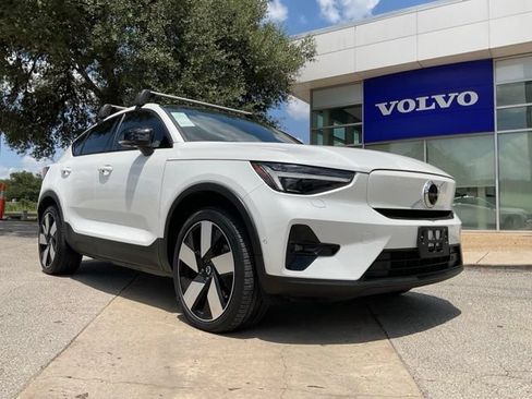Certified 2023 Volvo C40 P8 Recharge Ultimate AWD/4WD image 1