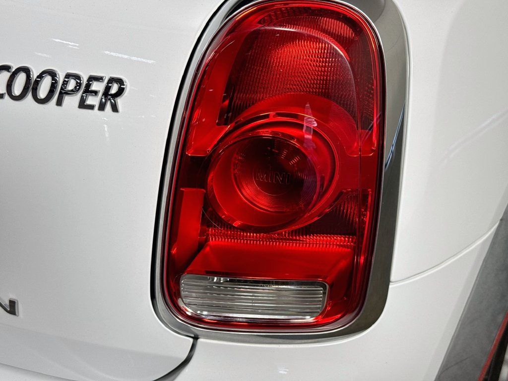 Used 2017 MINI Cooper Countryman FWD image 32