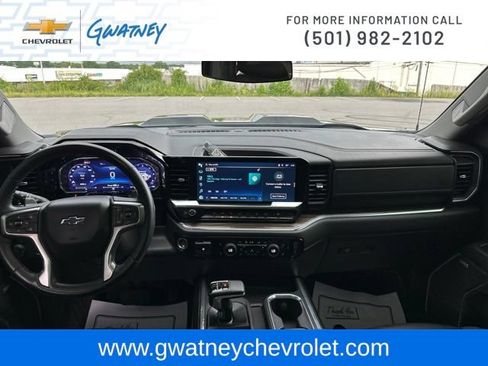 Used 2024 Chevrolet Silverado 1500 LT Trail Boss w/ LT Trail Boss Premium Package AWD/4WD image 28