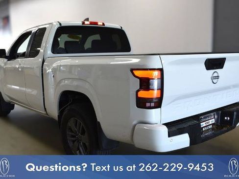 Used 2025 Nissan Frontier SV AWD/4WD image 4