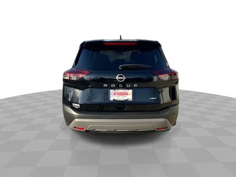 Used 2023 Nissan Rogue S AWD/4WD image 8